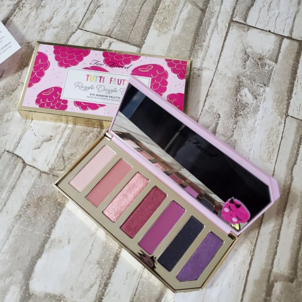 🛍 Too Faced Razzle Dazzle Raspberry💕